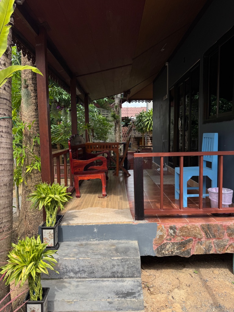2-bedroom house with covered Thai-style terrace